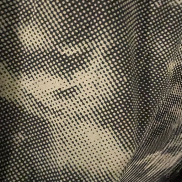 Athleta Ultimate Train Printed Tee - Picture 5 of 6